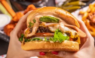 🍔肥満と「レストランのメニュー」に相関あり？都市別300万超の料理分析が示した意外な真実