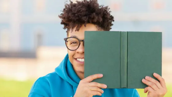「読書」が孤独解消＆脳を活性化する理由とは？