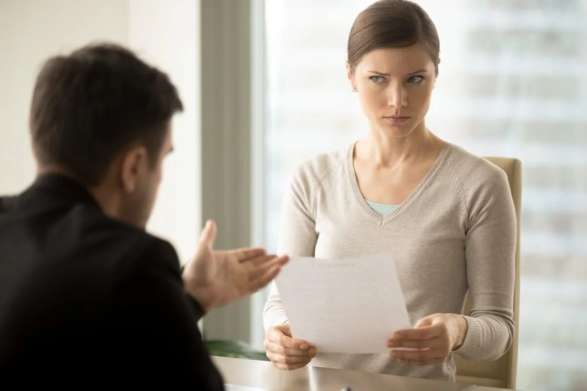 仕事ができないと思われてしまう「特定の表情」とは? 誤解される「顔のサイン」を専門家が指摘