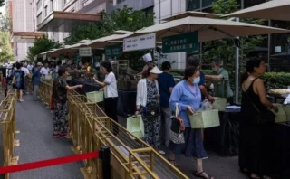 中国の高級ホテルに異変——北京「北苑大酒店」まで屋台出店、デフレ圧力の影が濃くなる