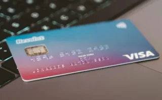 クレカ会社による「表現の検閲」に歯止めを──「公正な銀行アクセス法」案とは何か？