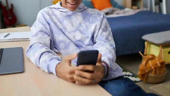 🇬🇧 Pornhubが英でトラフィック47％減…年齢確認義務化が「大手ポルノサイトの流入」を激変させた理由