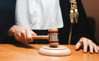 Anthropicの著作権侵害集団訴訟、15億ドルの和解合意に判事が「待った」⚖️