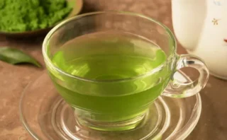 緑茶カテキンとビタミンBの組み合わせがアルツハイマー予防につながる可能性 🍵🧠