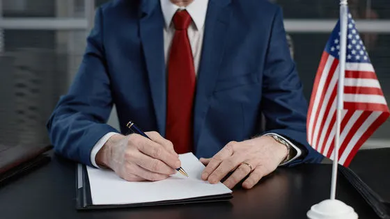 🇺🇸 トランプ大統領がTikTok米国事業の移譲契約に署名へ　ByteDanceの持分は20％未満に