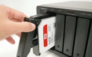 💾 Synology、NASのストレージ制限を一部撤回！2025年モデルでサードパーティー製HDD・SSDが再び利用可能に