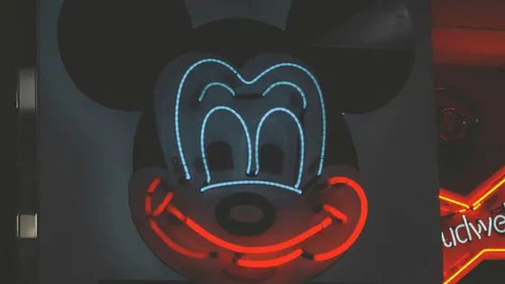 🎬 ディズニー×OpenAIは「1年限定の独占契約」──生成AI時代の著作権ビジネスはどう変わるのか