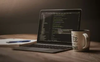 ソフトウェア開発で「AI丸投げ」がダメな理由