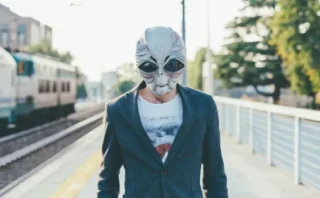 👽 米政府が「aliens.gov」を登録｜UFO・エイリアン情報公開の前触れか？