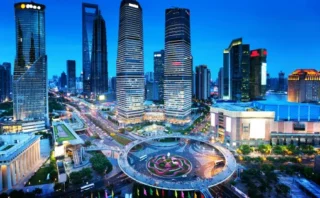 中国で「テクノロジーツーリズム」が急拡大──投資家や起業家が深圳・上海へ殺到する理由とは？