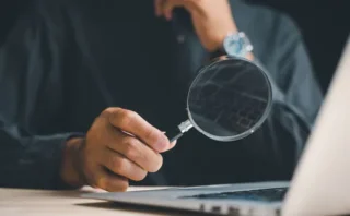 AI時代に本当に価値があるのは「プログラミング能力」ではなく「業界知識」なのか？