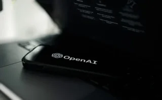 OpenAIが中国発の情報操作アカウントをBAN、米国の関税・AIデータセンター議論に介入か