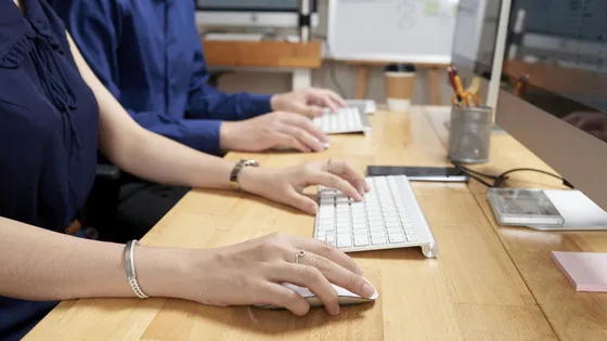 🤖 テスラが従業員のAI利用に「週200ドル」の上限　Grokは対象外、企業で広がる“トークン節約”の動き