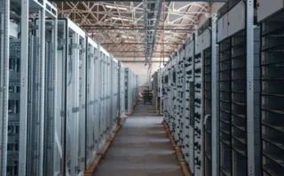 ⚡アメリカがAI時代へ本格シフト　データセンターへの電力供給を最優先へ、送電網ルールを大改革