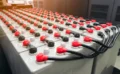 アメリカの家庭用バッテリー設置が過去最高に――電気料金高騰と州の補助策で「自宅が発電所」になる時代へ